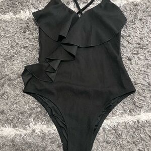 Cupshe Elegant Black Swimsuit